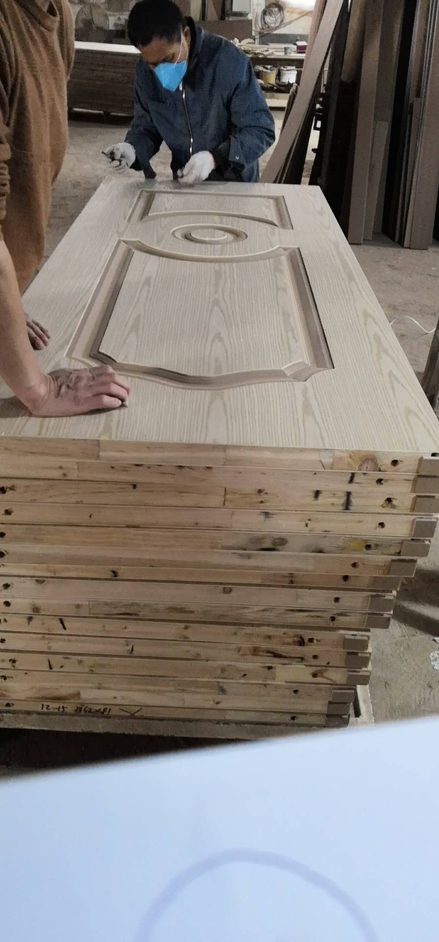 怎樣判定是否是烤漆門,消費者和木門代理們要注意以下幾點